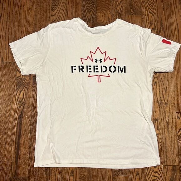 Under Armour Other - Mens Underarmour Freedom t-shirt 